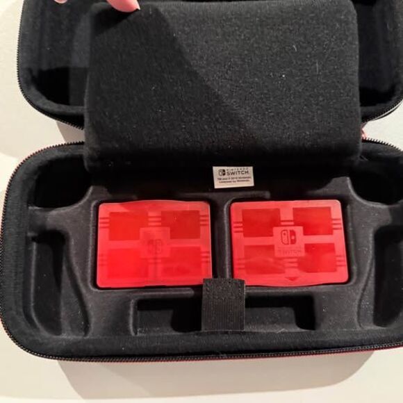 Nintendo switch case - Picture 2 of 4